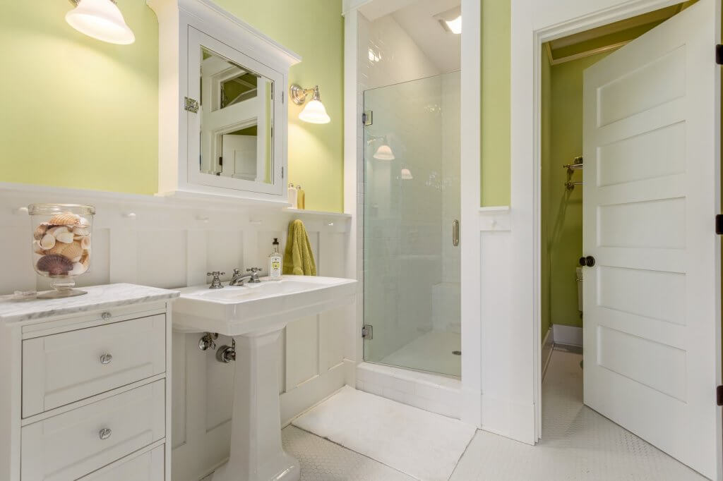 Keauhou Project Guest Bathroom