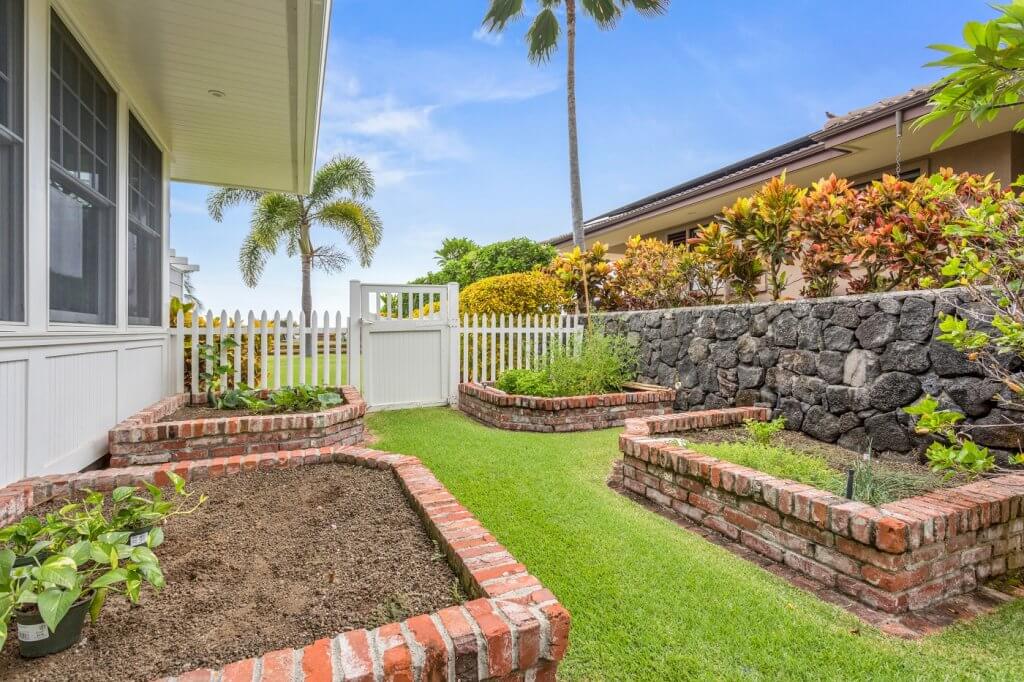 Keauhou Project Side Yard_Raised Beds