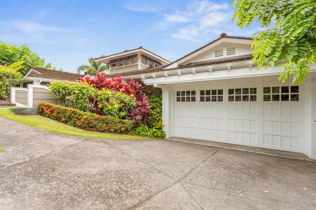 Keauhou Project_front of house